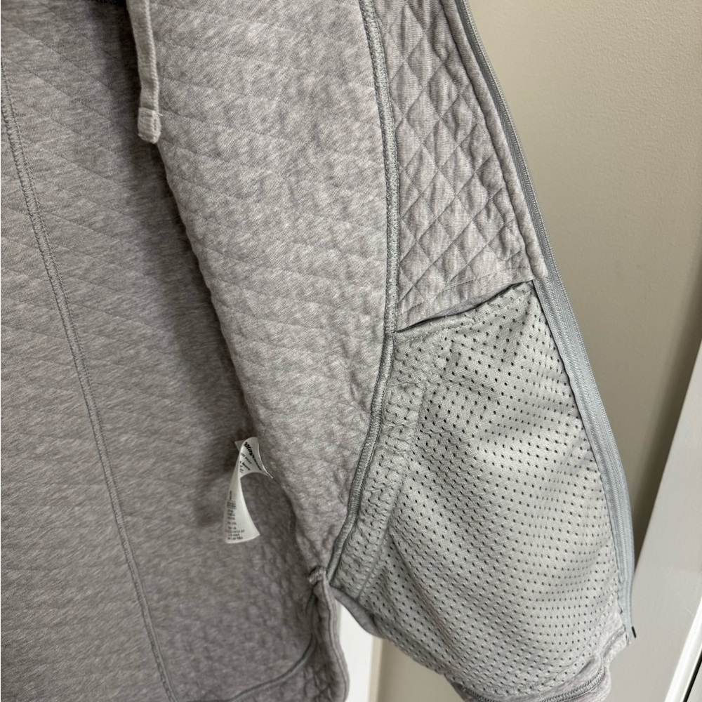 Patagonia Quilted Zip Hoodie in Light Gray - Picture 8 of 12